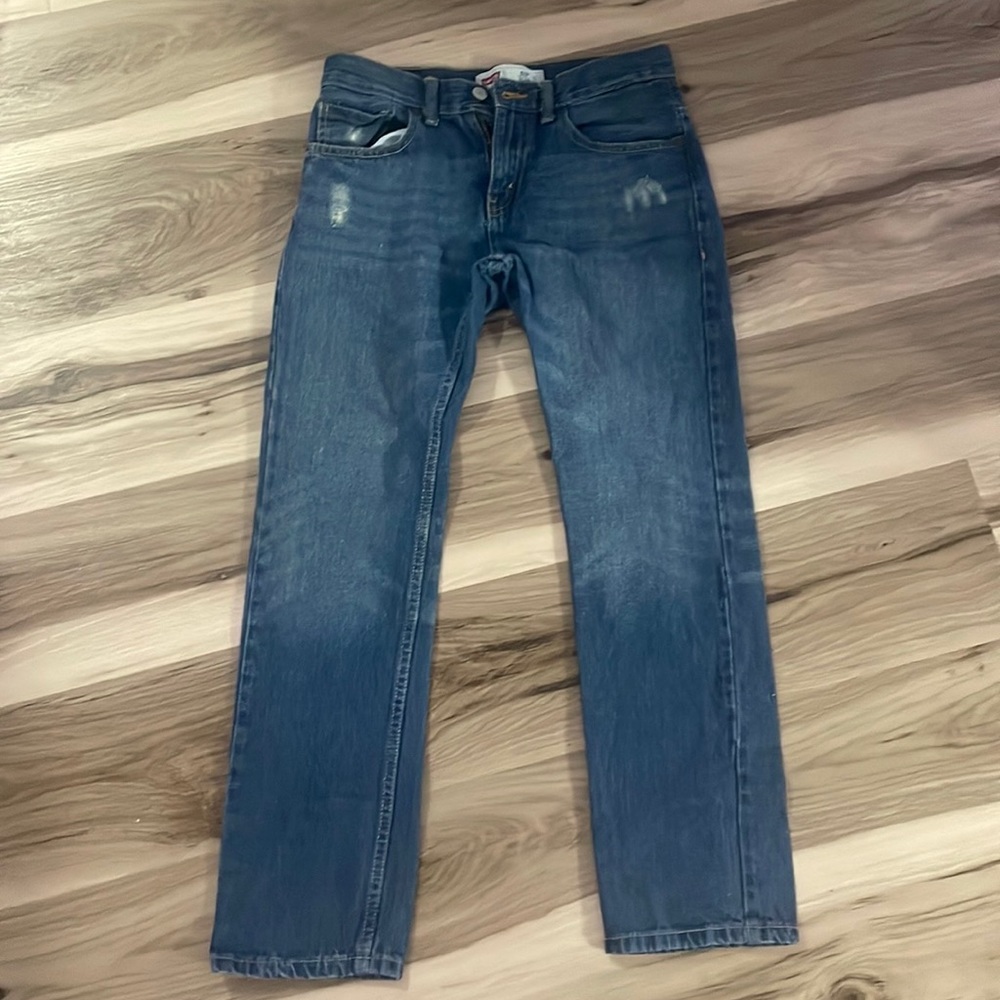 Low rise Levi’s jeans